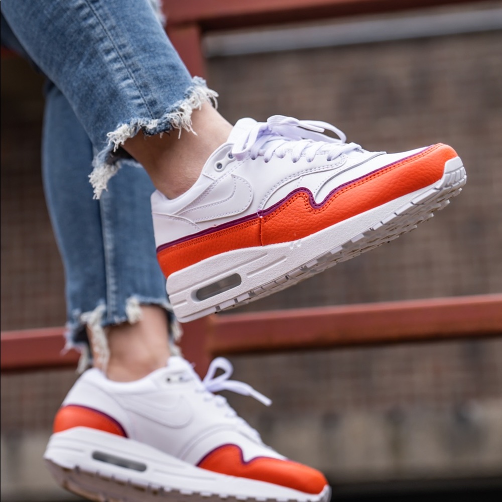 NIKE Air Max 1 SE Sneakers
